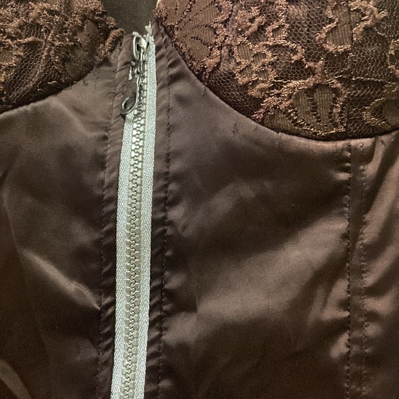 what ; brown ( on the top ) see thru design with flowers with zipper. its cute💫 - Picture 4 of 15